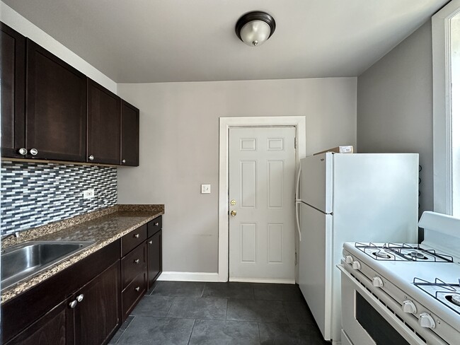 4257 W Addison St in Chicago, IL - Building Photo - Building Photo
