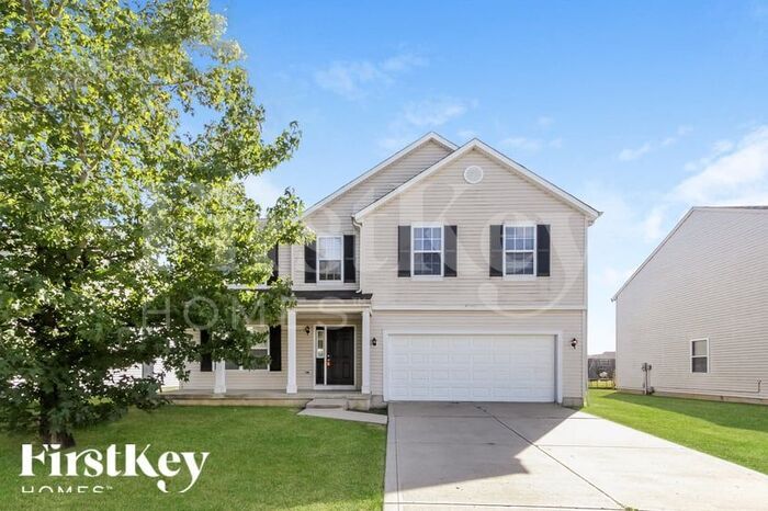11627 Sinclair Dr in Indianapolis, IN - Building Photo