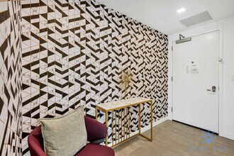 227 NE 2nd St in Miami, FL - Building Photo - Building Photo