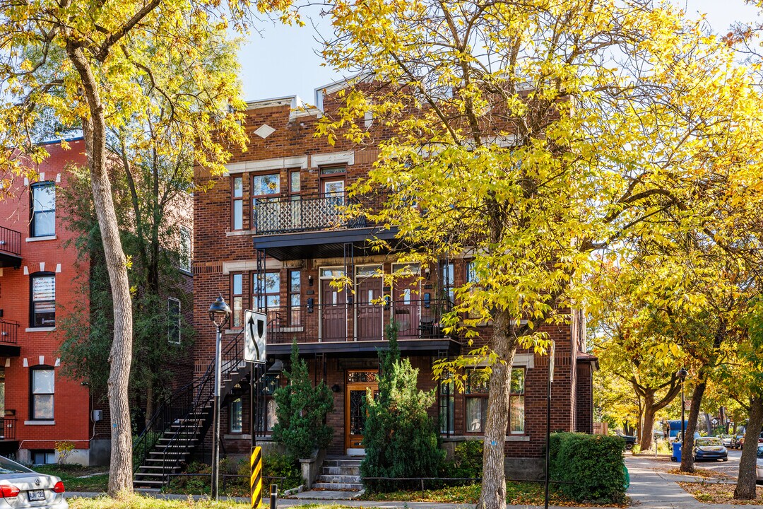5644 Angers Rue in Montréal, QC - Building Photo