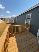 15910 S Flores St in San Antonio, TX - Building Photo