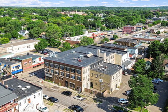 Bluebird Apartments in St. Paul, MN - Building Photo - Building Photo