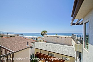 2903 Highland Ave in Manhattan Beach, CA - Building Photo - Building Photo