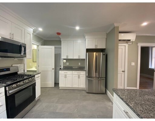 131 Orleans St in Boston, MA - Building Photo - Building Photo