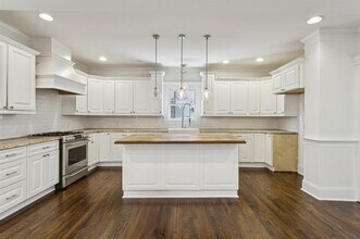 546 Highland Ave NE in Atlanta, GA - Building Photo - Building Photo