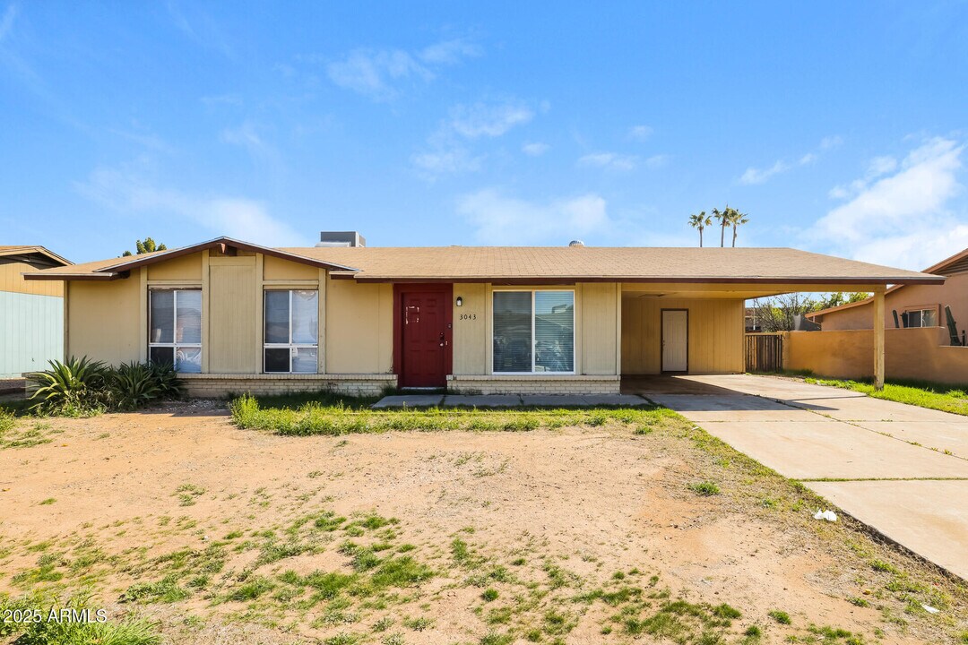 3043 N 75th Dr in Phoenix, AZ - Foto de edificio