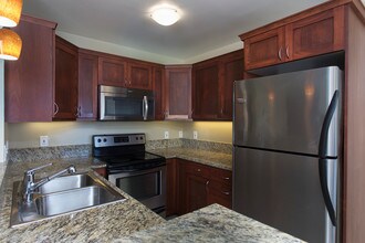 3720 Yonge St-Unit -Unit 11 in San Diego, CA - Building Photo - Building Photo