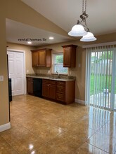 141 Clyde Ave in Longwood, FL - Foto de edificio - Building Photo