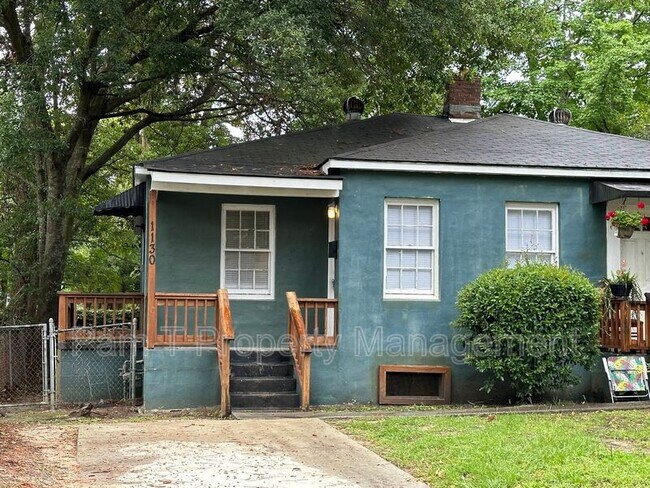 property at 1130 E 53rd St