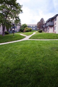 Building Photo - Hampden Heights Apartamentos in Denver, Colorado