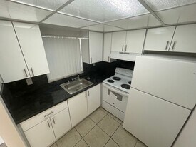 11625-11627 Canal Dr in Miami, FL - Building Photo
