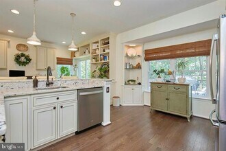 13032 Cobble Ln in Clifton, VA - Building Photo - Building Photo