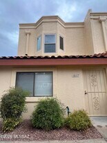 10117 E Arizmo St in Tucson, AZ - Building Photo