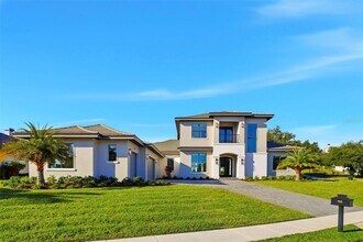 705 Largovista Dr in Oakland, FL - Building Photo - Building Photo