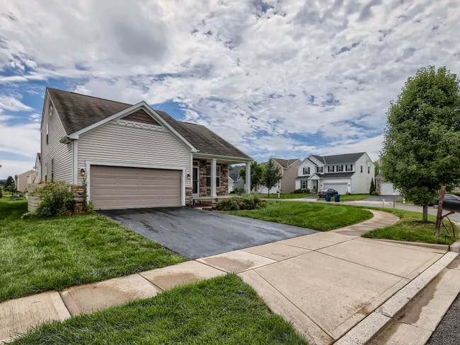 259 Linda Lee Ln in Lewis Center, OH - Building Photo - Building Photo