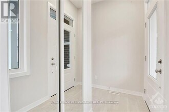 108 Pizzicato St in Ottawa, ON - Building Photo - Building Photo