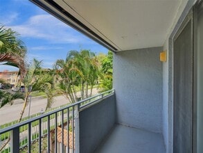 4600 SW 67th Ave in Miami, FL - Building Photo - Building Photo