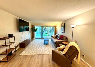 2505 S Kiwanis Ave, Unit 246 in Sioux Falls, SD - Foto de edificio - Building Photo