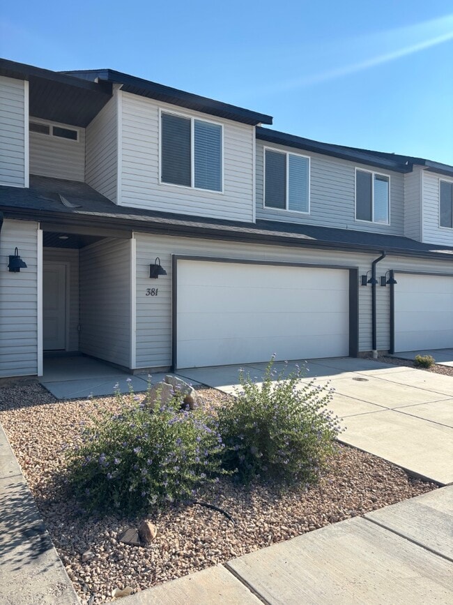 381 W 2025 N in Cedar City, UT - Building Photo - Building Photo