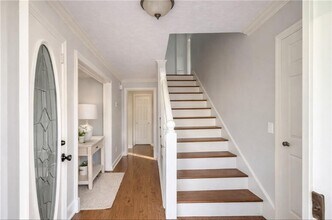 1960 McEachern Manor Dr in Marietta, GA - Building Photo - Building Photo