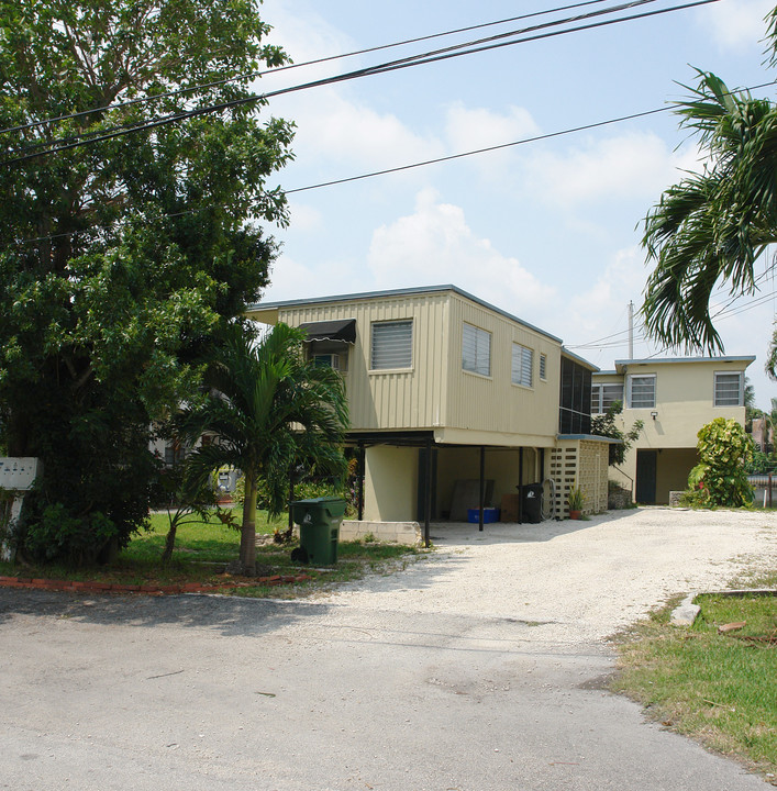 1536 Argyle Dr in Fort Lauderdale, FL - Building Photo