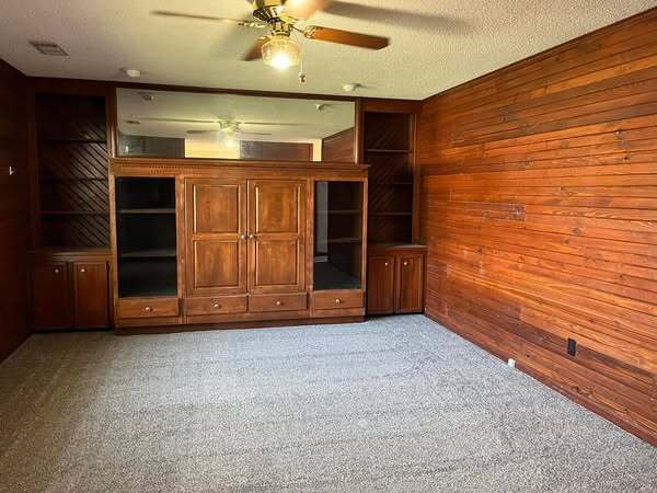 20239 I 30 in Benton, AR - Foto de edificio - Building Photo