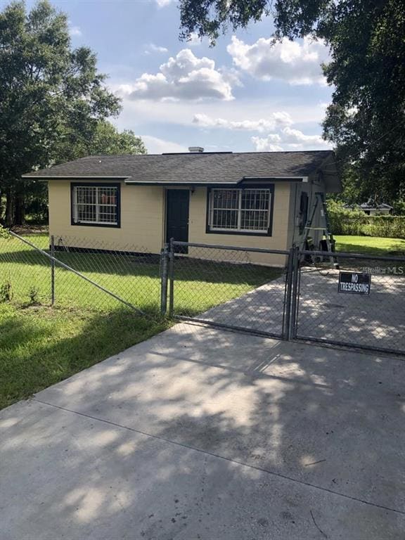 property at 1112 S Bay Ave