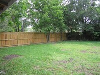 5203 Dewberry St photo'
