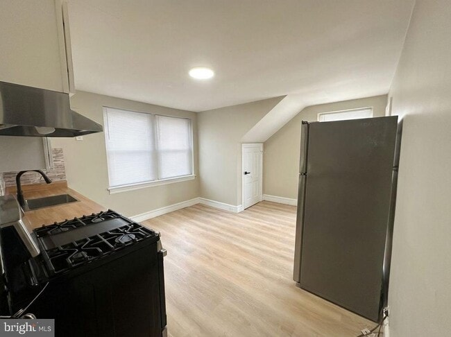 1109 W James St in Norristown, PA - Building Photo - Building Photo