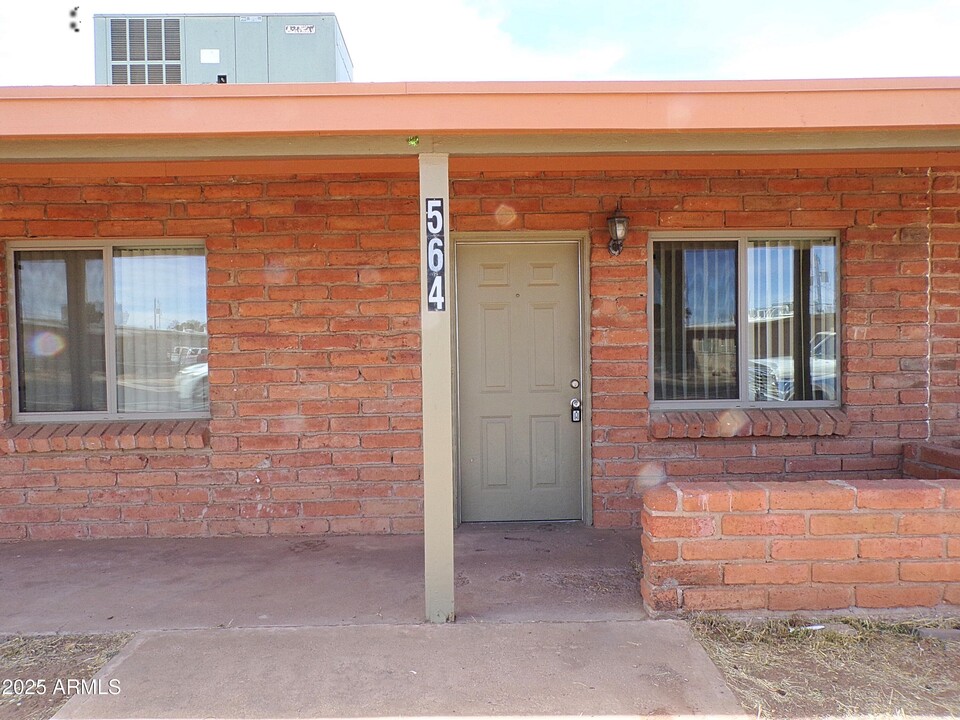 564 North Ave in Sierra Vista, AZ - Building Photo