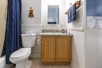 363 Prairie St-Unit -1 in Elgin, IL - Building Photo - Building Photo