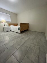 2706 E Dahlia Dr in Phoenix, AZ - Foto de edificio - Building Photo