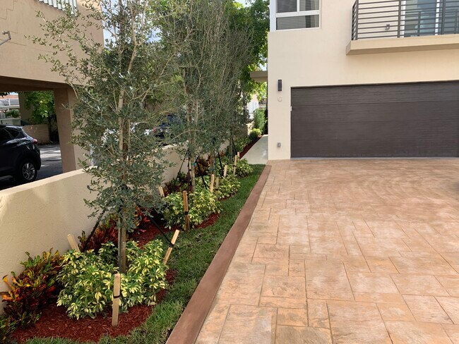 312 E 6th St in Hialeah, FL - Building Photo - Building Photo