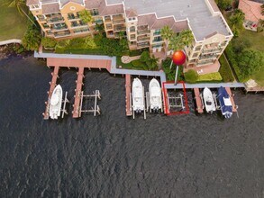 1228 Hillsboro Mile in Hillsboro Beach, FL - Building Photo - Building Photo