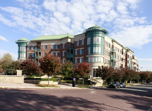 The Palladium at McLean in McLean, VA - Building Photo - Building Photo