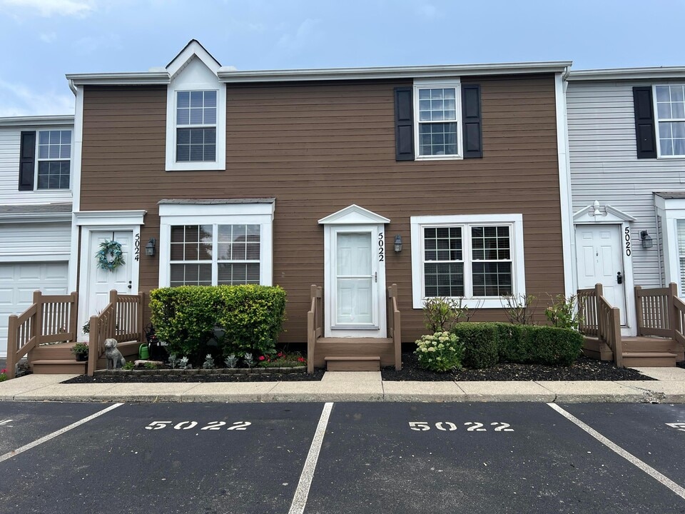 5022 Stoneybrook Blvd in Hilliard, OH - Building Photo