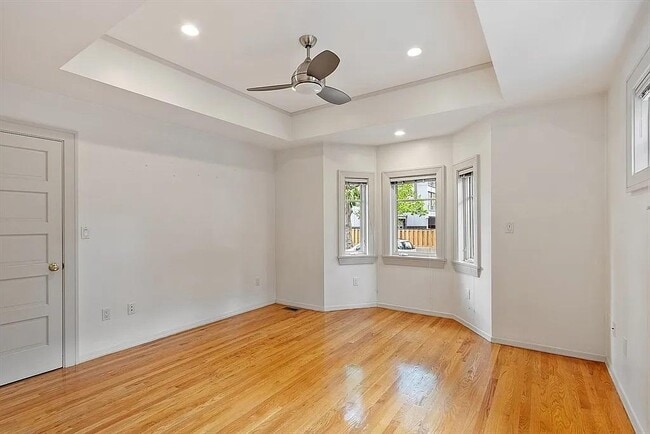 122 Hamilton St in Cambridge, MA - Building Photo - Building Photo