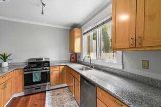 1925 Leavenworth St in San Francisco, CA - Building Photo - Building Photo