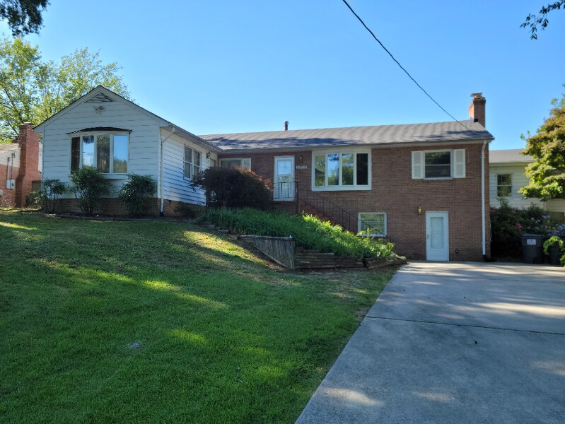 5132 Gravelbrook Dr in Richmond, VA - Building Photo