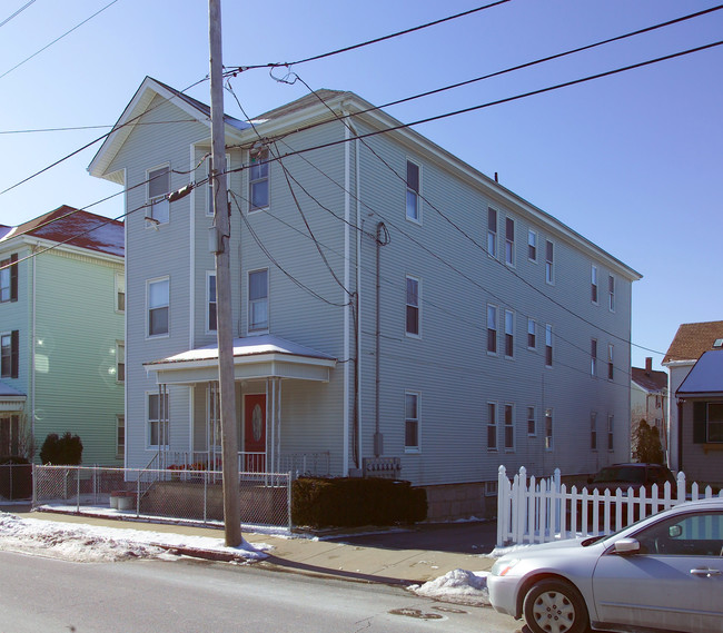 133 Quarry St in Fall River, MA - Foto de edificio - Building Photo