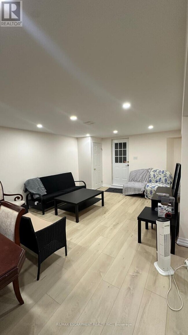 5481 Wilderness Trail in Mississauga, ON - Building Photo - Building Photo