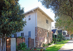 1221 W St in Sacramento, CA - Building Photo - Building Photo