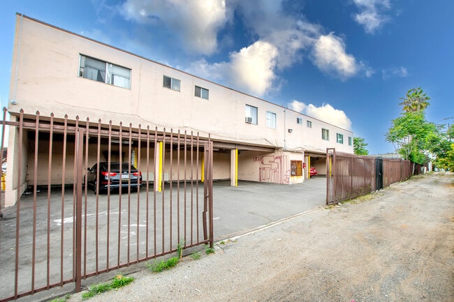 Figueroa Street Apartments
