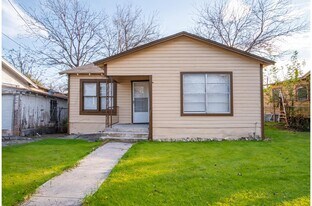 1908 Nolan St in San Antonio, TX - Building Photo