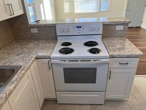 2204 Arizona Ave in Sheboygan, WI - Foto de edificio - Building Photo