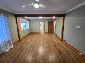 1019 Widdicomb Ave NW, Unit 1 in Grand Rapids, MI - Building Photo - Building Photo