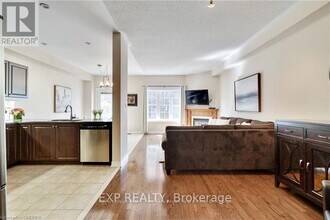 1333 Kestell Blvd. in Oakville, ON - Building Photo - Building Photo