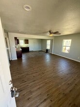 713 S Ave C in Kermit, TX - Building Photo - Building Photo