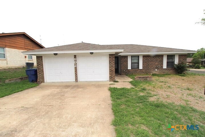602 N 21st St in Copperas Cove, TX - Building Photo