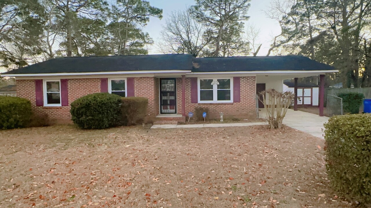 6213 Worthington Dr in Fayetteville, NC - Building Photo